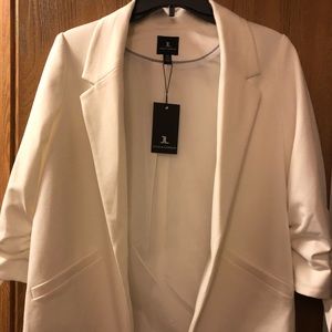 Women’s White Blazer